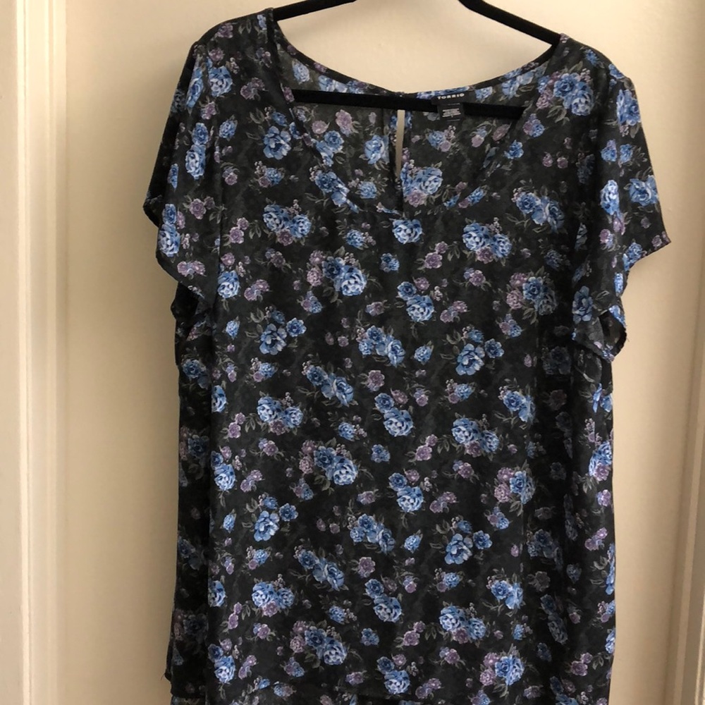 Hi-low Floral Blouse